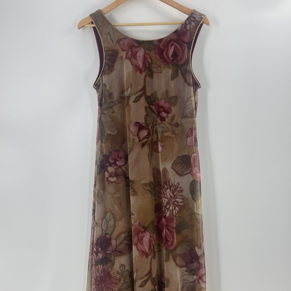 Old world roses mauve beige green flowing chiffon maxi dress Medium - Picture 15 of 15